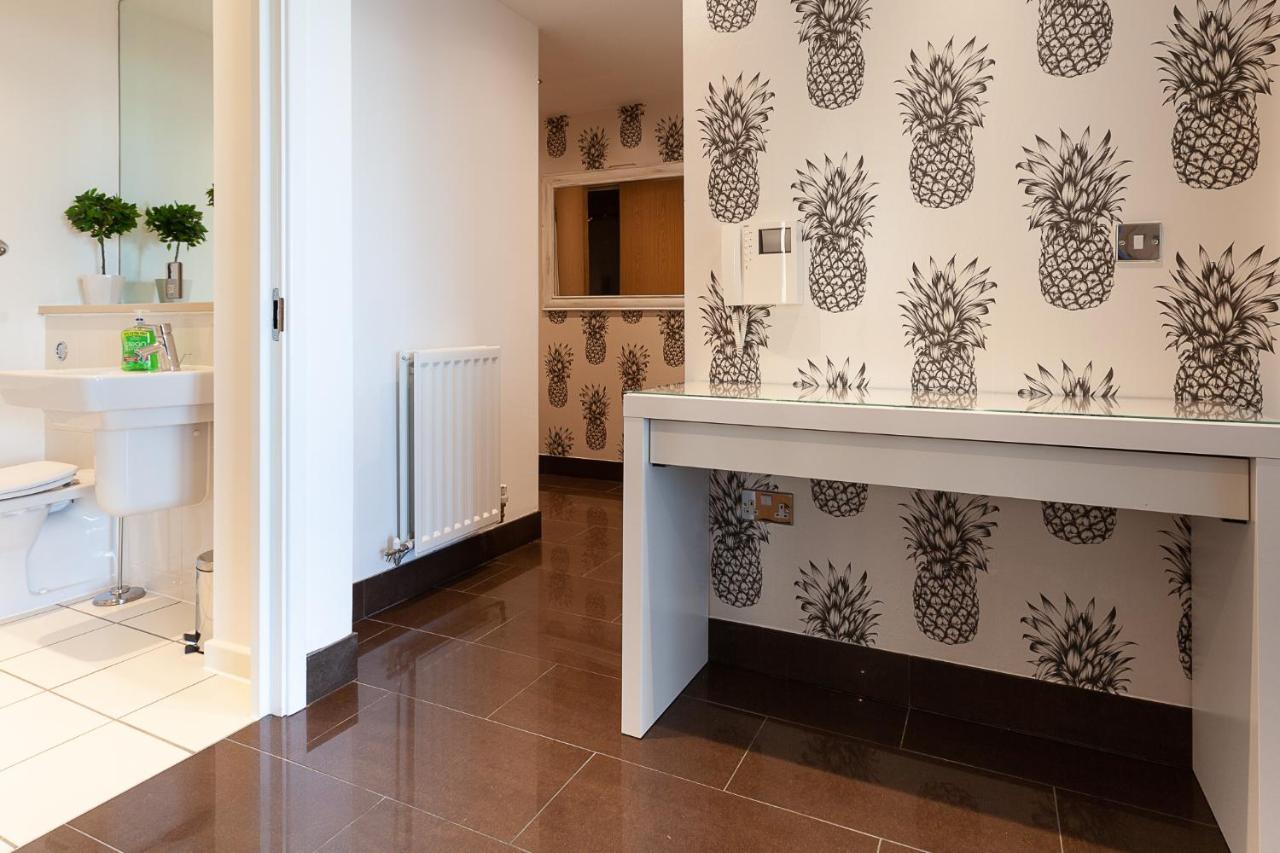 2 Bedroom 2 Bathroom Apartment In Central Milton Keynes With Free Parking And Smart Tv - Contractors, Relocation, Business Travellers Exterior foto