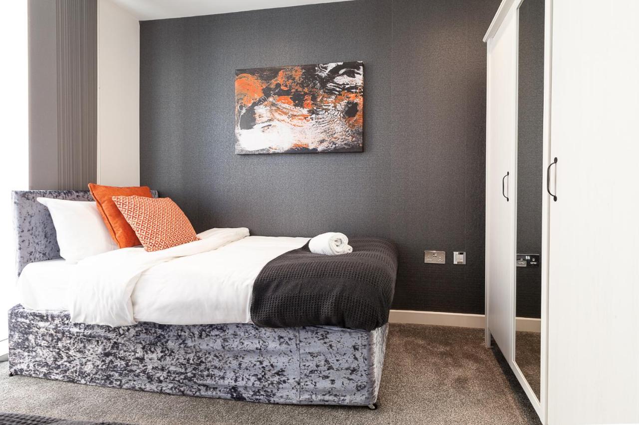 2 Bedroom 2 Bathroom Apartment In Central Milton Keynes With Free Parking And Smart Tv - Contractors, Relocation, Business Travellers Exterior foto